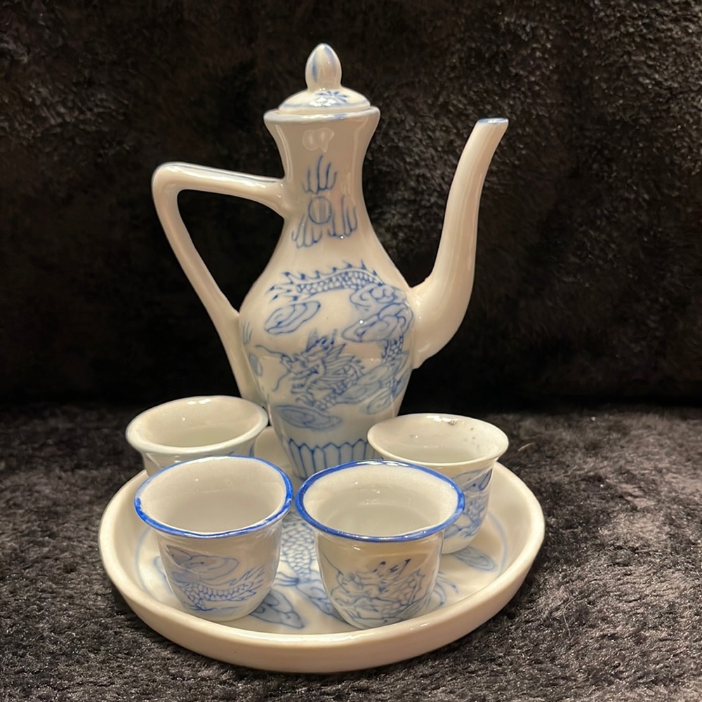 Miniature Dragon tea set